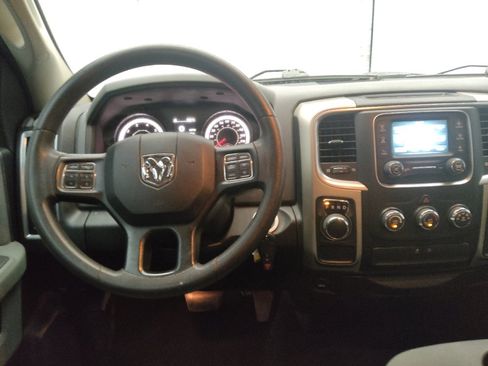 Used 2020 RAM 1500 Classic SLT RWD image 22