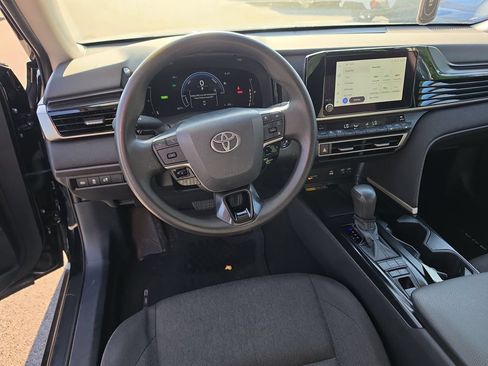 Used 2026 Toyota Camry LE FWD image 11