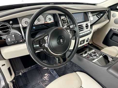 Certified 2016 Rolls-Royce Ghost image 11