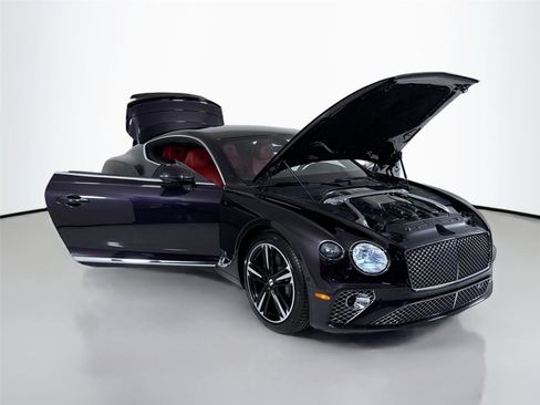 Used 2021 Bentley Continental GT image 40