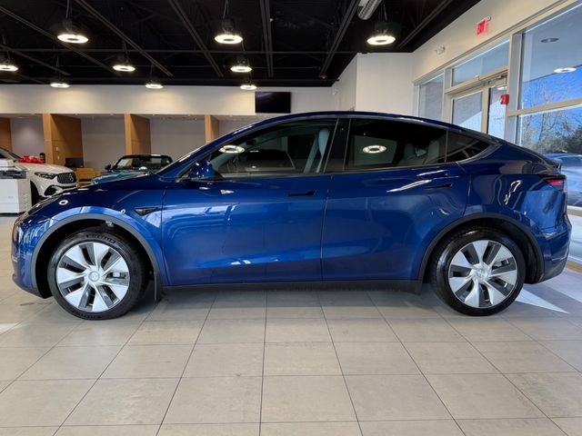 Used 2023 Tesla Model Y Long Range AWD/4WD image 7