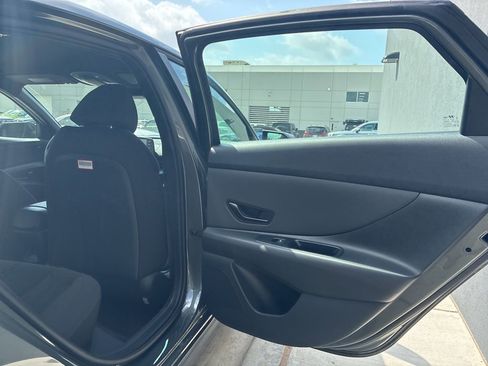 New 2026 Hyundai Elantra Sport image 11