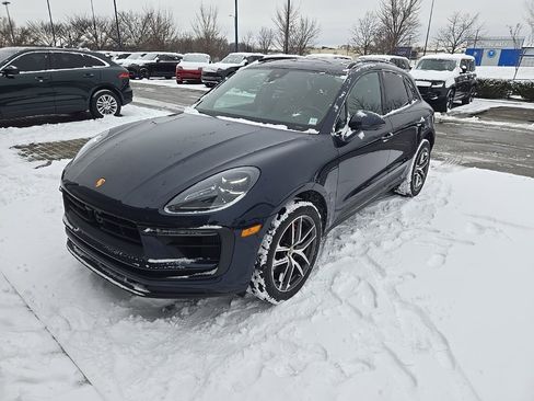 Used 2023 Porsche Macan S w/ Sport Chrono Package image 1