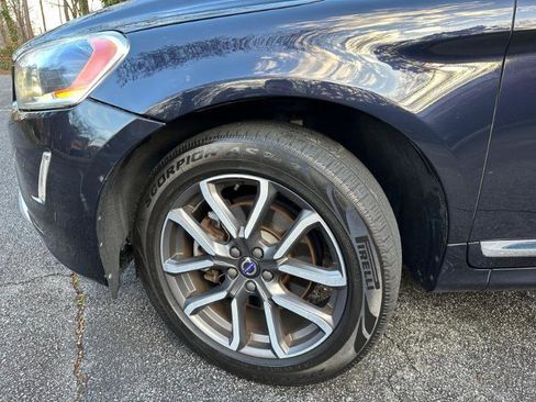 Used 2017 Volvo XC60 T6 Dynamic w/ Preferred Option Package image 3