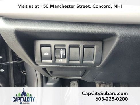Used 2025 Subaru Legacy Limited AWD/4WD image 30