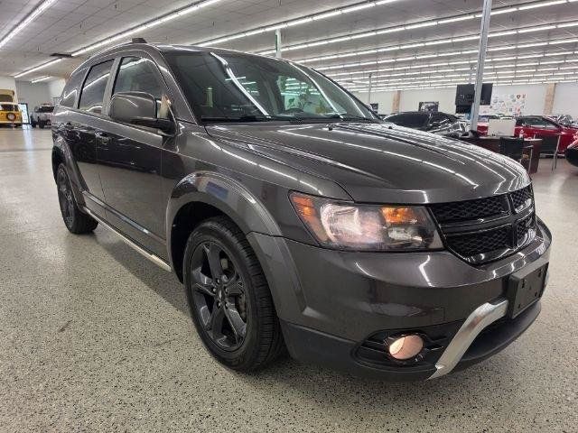 Used 2018 Dodge Journey Crossroad FWD image 3