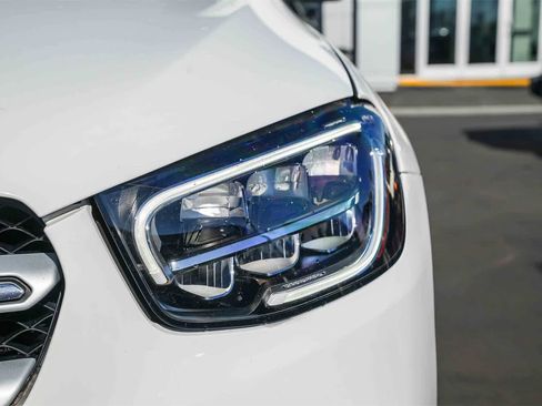 Used 2022 Mercedes-Benz GLC 300 image 8