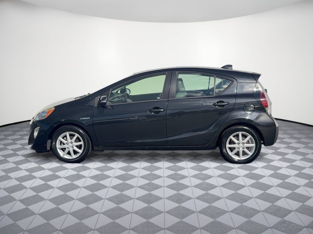 Used 2016 Toyota Prius C Four FWD image 2