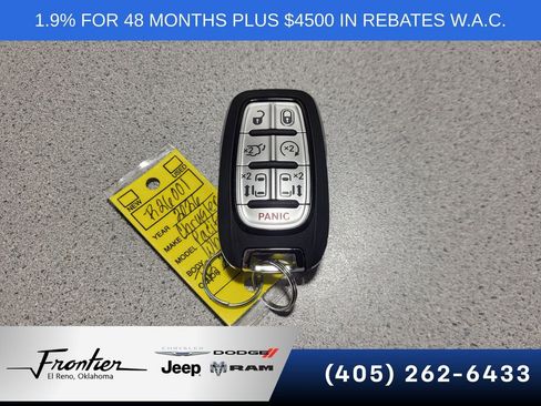 New 2026 Chrysler Pacifica Select w/ S Appearance Package FWD image 31