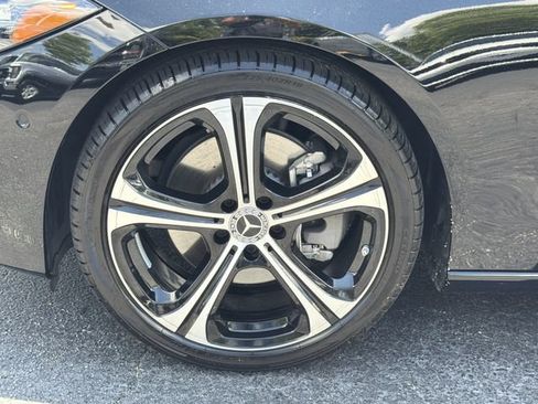 Used 2025 Mercedes-Benz C 300 Sedan image 27
