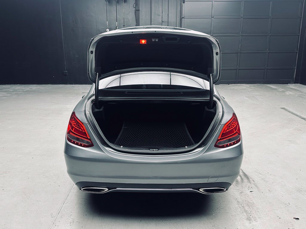 Used 2016 Mercedes-Benz C 300 Sedan image 37