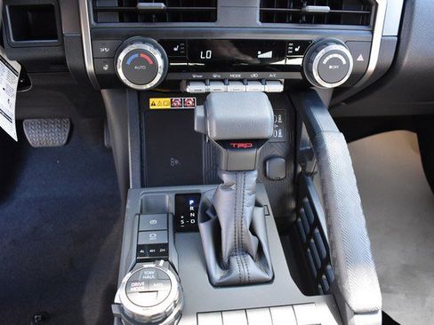New 2026 Toyota 4Runner TRD Off-Road AWD/4WD image 11