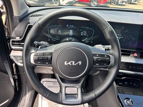 Used 2025 Kia Sportage EX AWD/4WD image 10