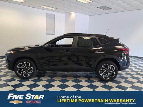 New 2026 Chevrolet Trax RS w/ Driver Confidence Package FWD image 4