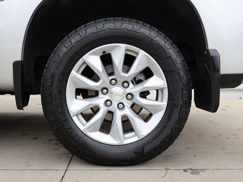 Used 2020 Chevrolet Silverado 1500 Custom w/ Custom Value Package image 38