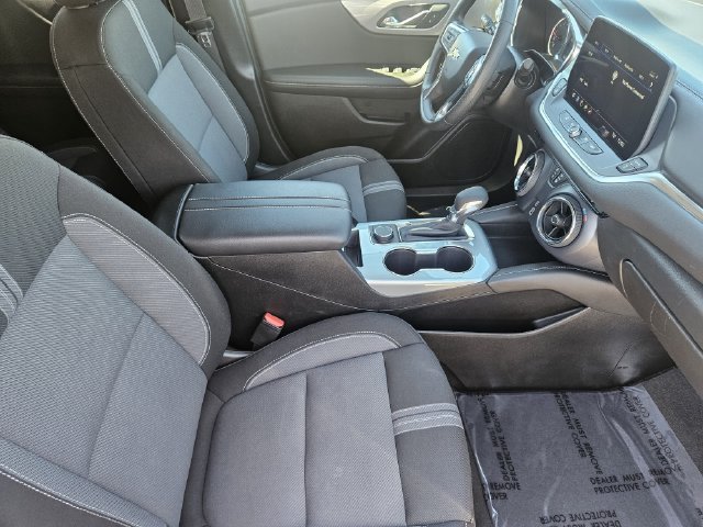 Used 2025 Chevrolet Blazer LT FWD image 14