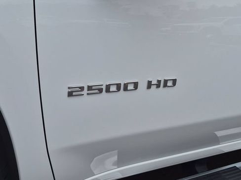 Used 2025 Chevrolet Silverado 2500 LT w/ Convenience Package AWD/4WD image 34