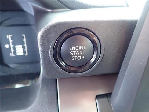Used 2024 Toyota Tacoma SR5 AWD/4WD image 21