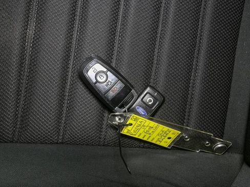 Used 2019 Ford Fusion SE FWD image 38