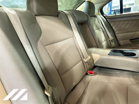 Used 2014 Ford Taurus SEL w/ Equipment Group 201A image 29