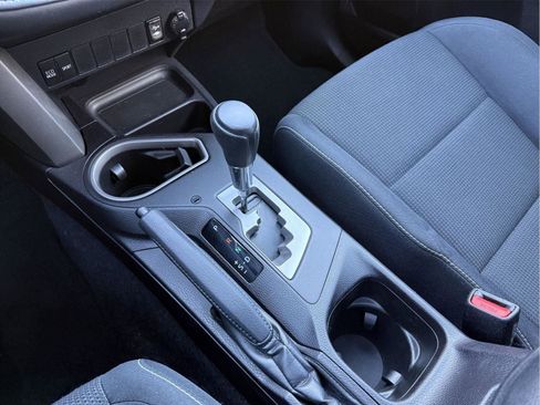 Used 2016 Toyota RAV4 XLE image 19