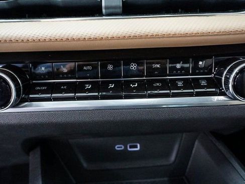 New 2026 Chevrolet Equinox ACTIV w/ Convenience Package III image 21