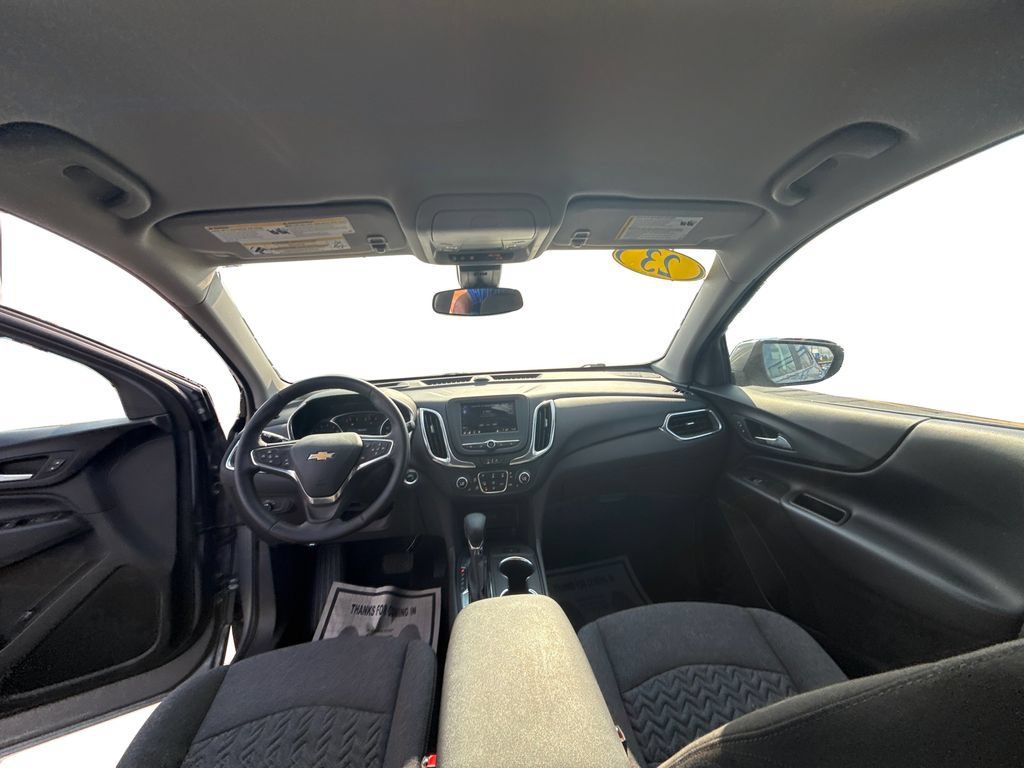 Used 2023 Chevrolet Equinox LT AWD/4WD image 9