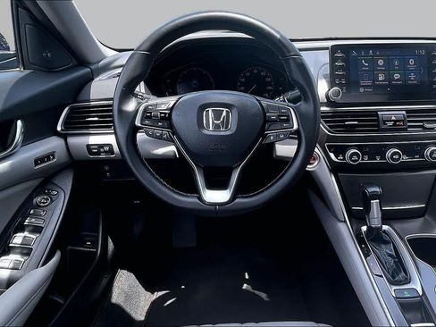 Used 2018 Honda Accord EX-L image 6