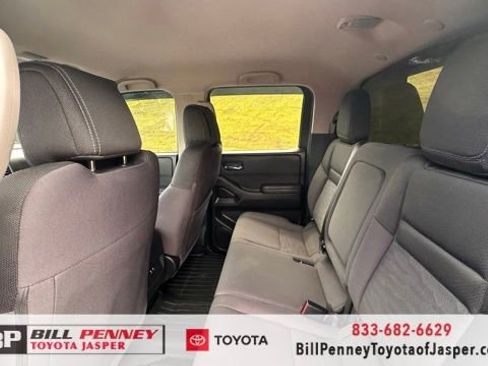 Used 2024 Nissan Frontier SV image 20