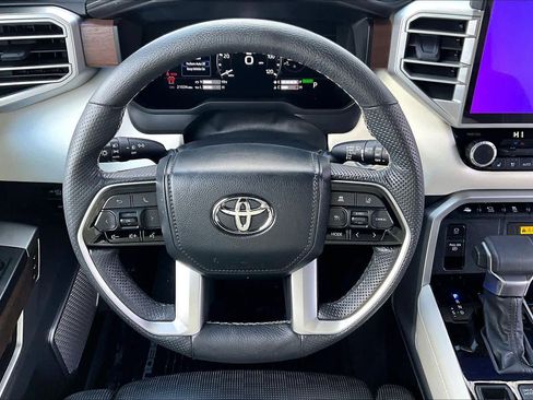 Used 2024 Toyota Sequoia Capstone image 5