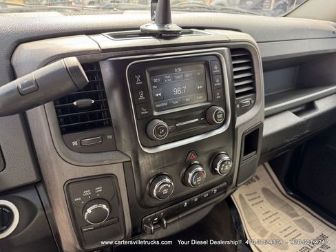 Used 2015 RAM 3500 Tradesman w/ Chrome Appearance Group AWD/4WD image 18