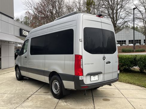 Used 2024 Mercedes-Benz Sprinter 2500 image 18