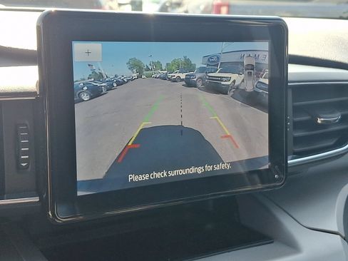 Certified 2023 Ford Explorer XLT w/ Equipment Group 202A AWD/4WD image 20
