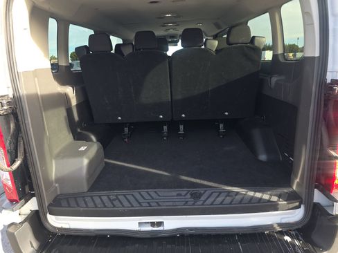 Used 2023 Ford Transit 350 XLT image 22