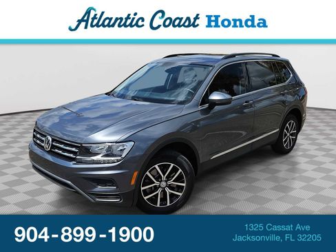 Used 2021 Volkswagen Tiguan SE w/ Panoramic Sunroof Package FWD image 1