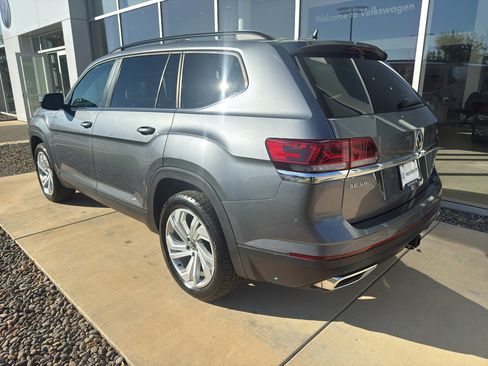 Used 2022 Volkswagen Atlas SE image 6