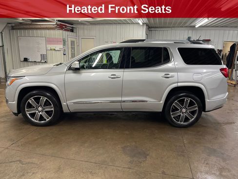Used 2017 GMC Acadia Denali image 2
