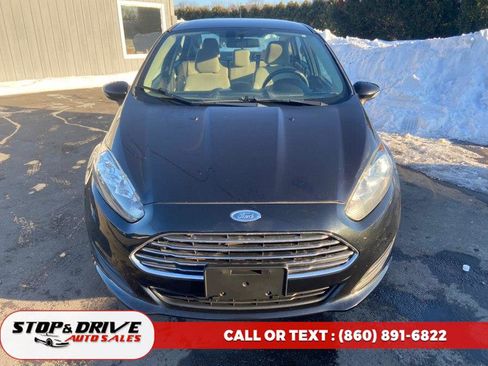 Used 2014 Ford Fiesta SE w/ Comfort Package image 8