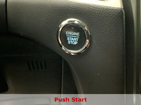 Used 2022 Ford Edge SEL AWD/4WD image 15