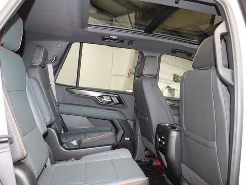 New 2026 GMC Yukon AT4 w/ AT4 Premium Package AWD/4WD image 18