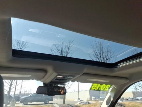 Used 2015 RAM 1500 Limited image 13