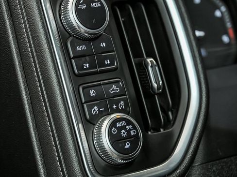 Used 2022 GMC Sierra 3500 Denali image 16