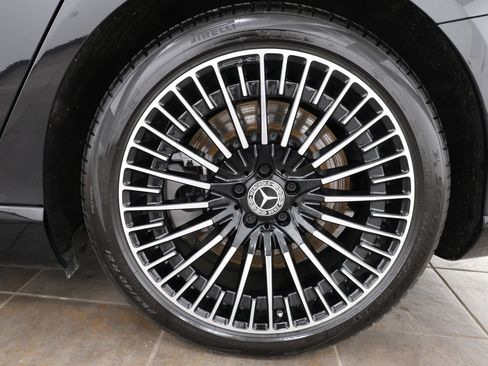 Used 2023 Mercedes-Benz EQS 580 4MATIC Sedan image 42
