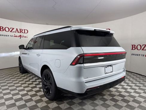 New 2025 Lincoln Navigator L Reserve w/ Jet Appearance Package image 5