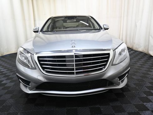 Used 2015 Mercedes-Benz S 550 Sedan image 2