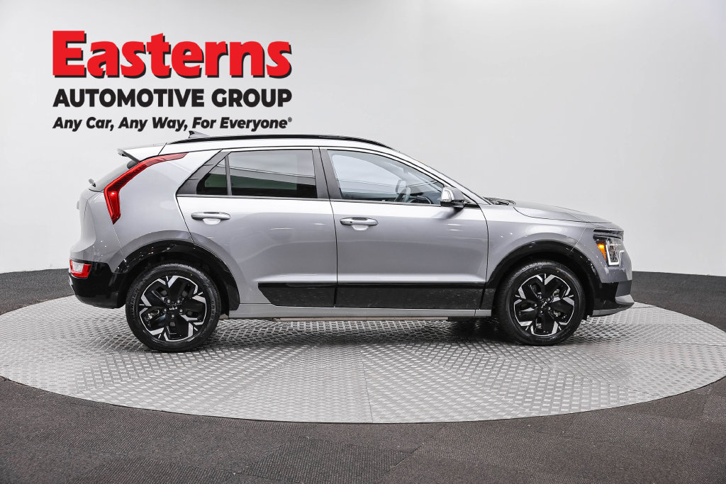 Used 2023 Kia Niro Wind FWD image 6