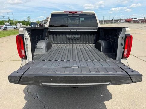 New 2026 GMC Sierra 1500 AT4X AWD/4WD image 5