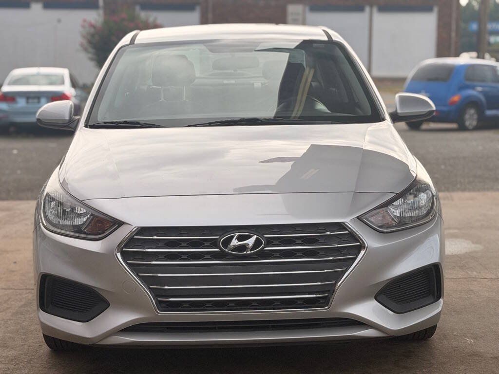 Used 2019 Hyundai Accent SE FWD image 4