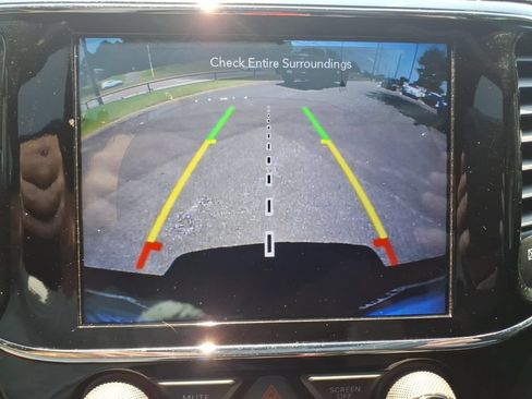 Used 2020 Jeep Grand Cherokee Altitude RWD image 29