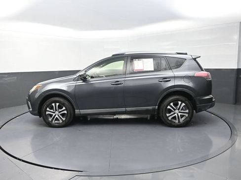 Used 2016 Toyota RAV4 LE FWD image 4